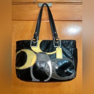 COACH Inlaid “C" Black Patent Leather  Zip Tote Bag F17127 Black Purse